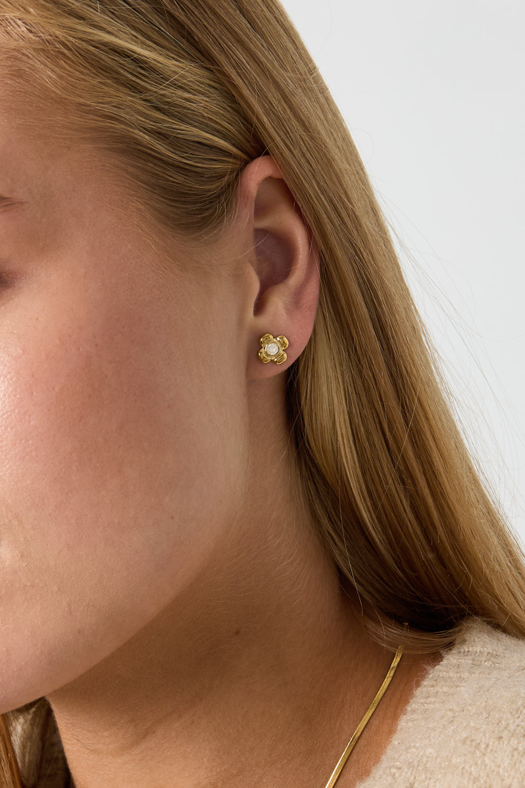 Stainless Steel Stud Earrings Flower Casual Simple Series Women's jewelry