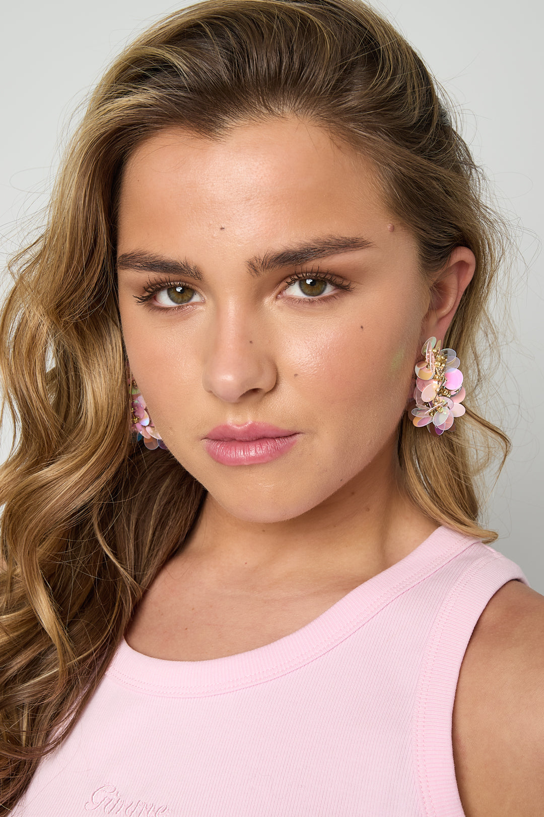 Hoop earrings made of sequins and beads