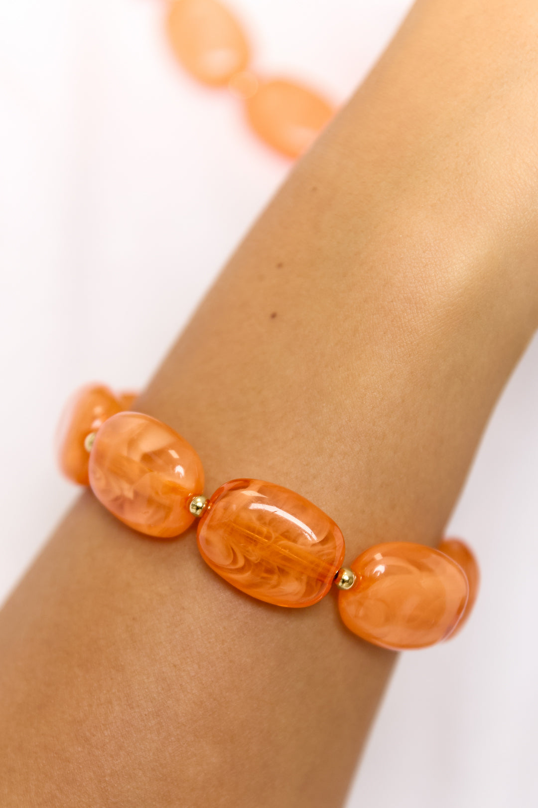 Bracelet with squoval beads